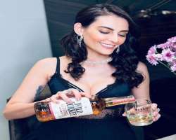 Mandana Karimi consuming alcohol Mandana Karimi consuming alcohol
